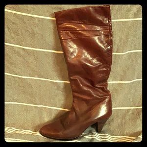 Chestnut brown boots